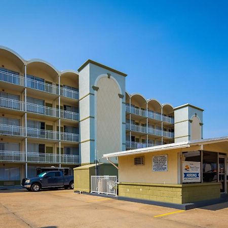 Surestay Hotel By Best Western Virginia Beach Royal Clipper Exterior photo